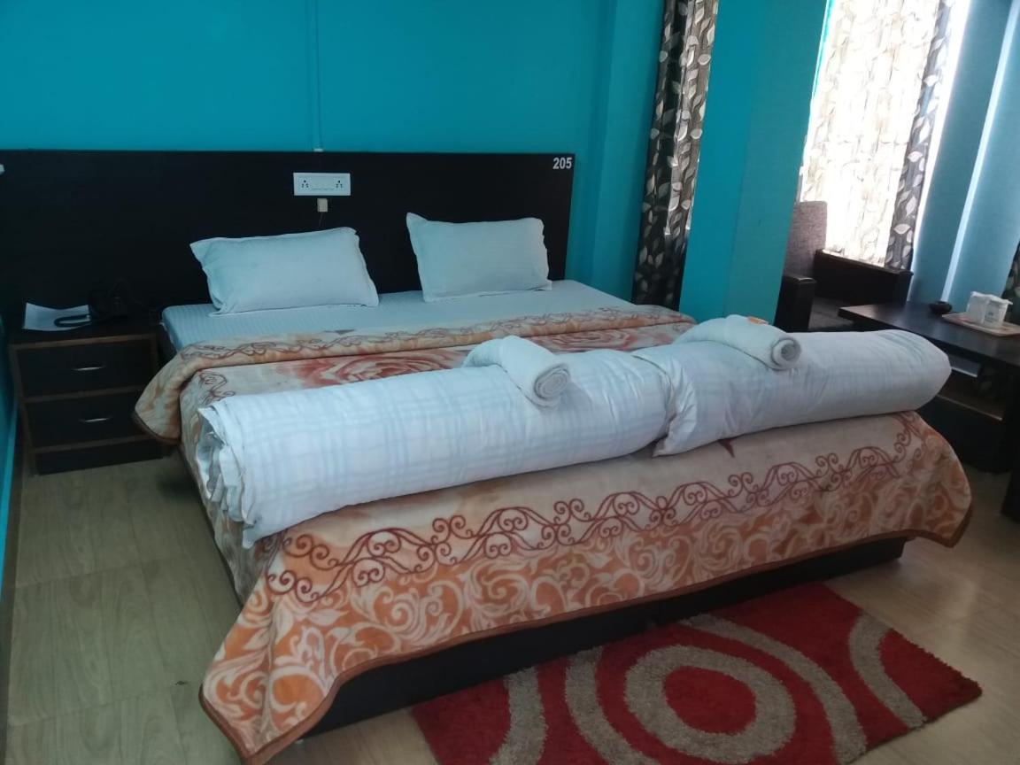 Vamoose Buddha Hotel Tawang Buitenkant foto